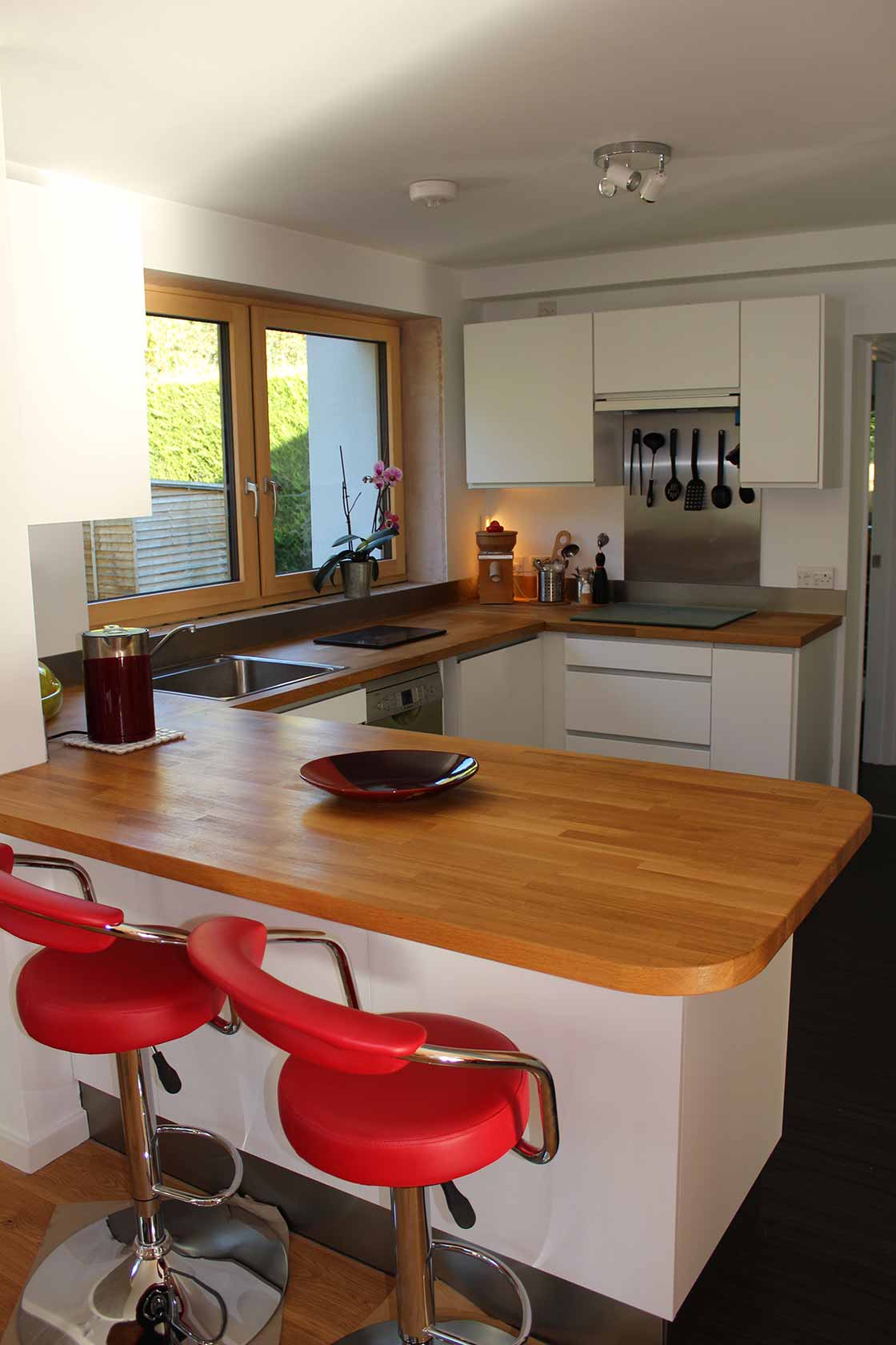 1960s icebox transformed into warm and bright eco home 05