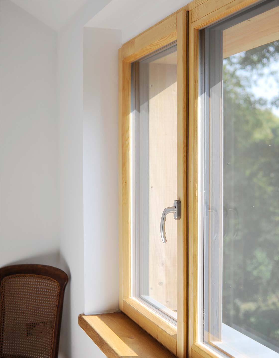 West Midlands eco house with no energy bills 07