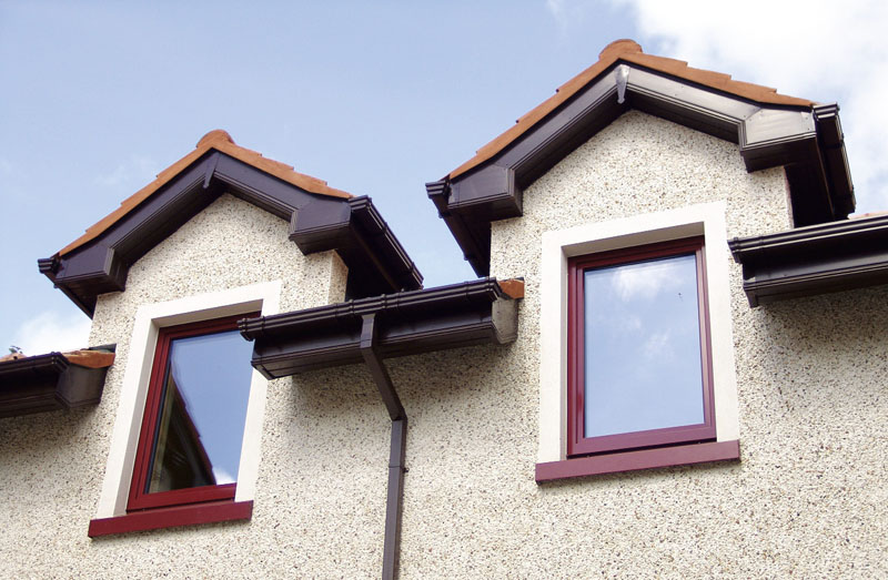 Details and thermal analysis of the new build connection to existing cavity wall with external insulation overlapping to prevent cold bridging Certified Passive 3